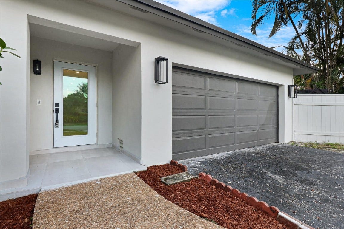 5900 SW 17th Street, Plantation, FL 33317 5900 SW 17th Street, Plantation, FL 33317