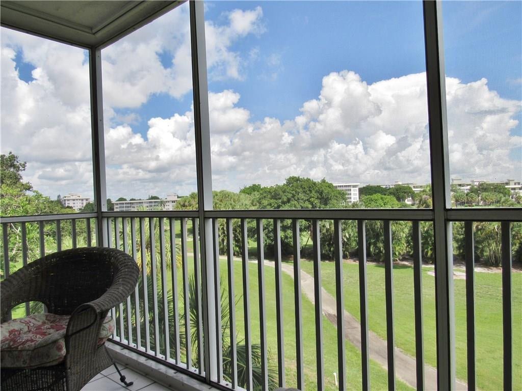 2661 S Course Drive, #404, Pompano Beach, FL 33069 Photo 3