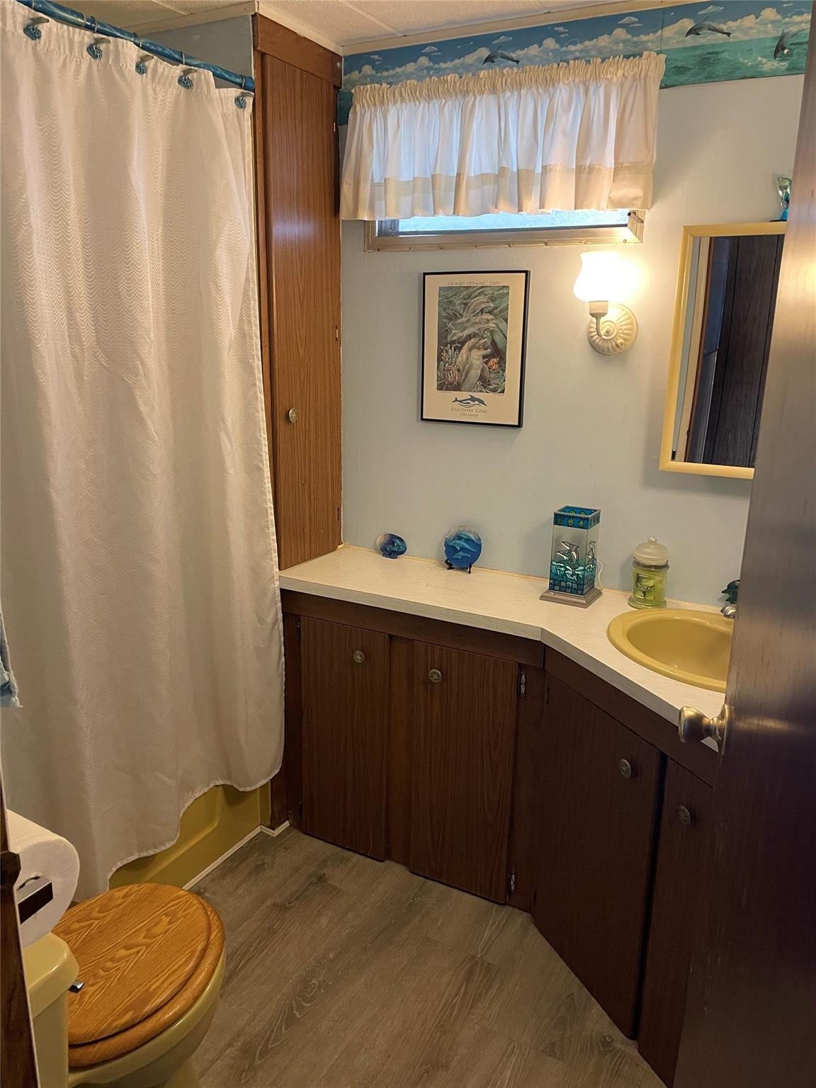 8621 SW 18th Court, Davie, FL 33324 8621 SW 18th Court, Davie, FL 33324