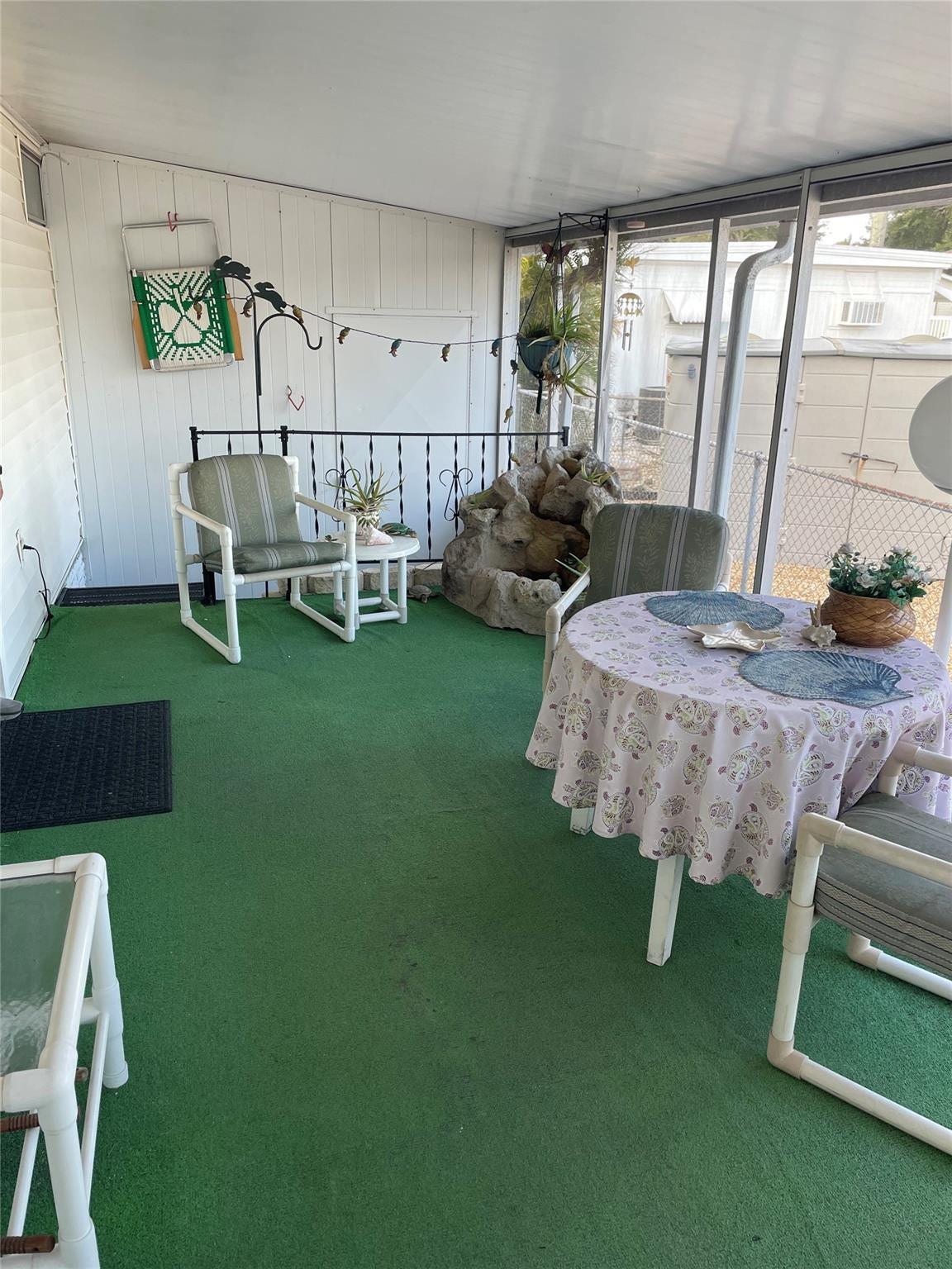 8621 SW 18th Court, Davie, FL 33324 8621 SW 18th Court, Davie, FL 33324