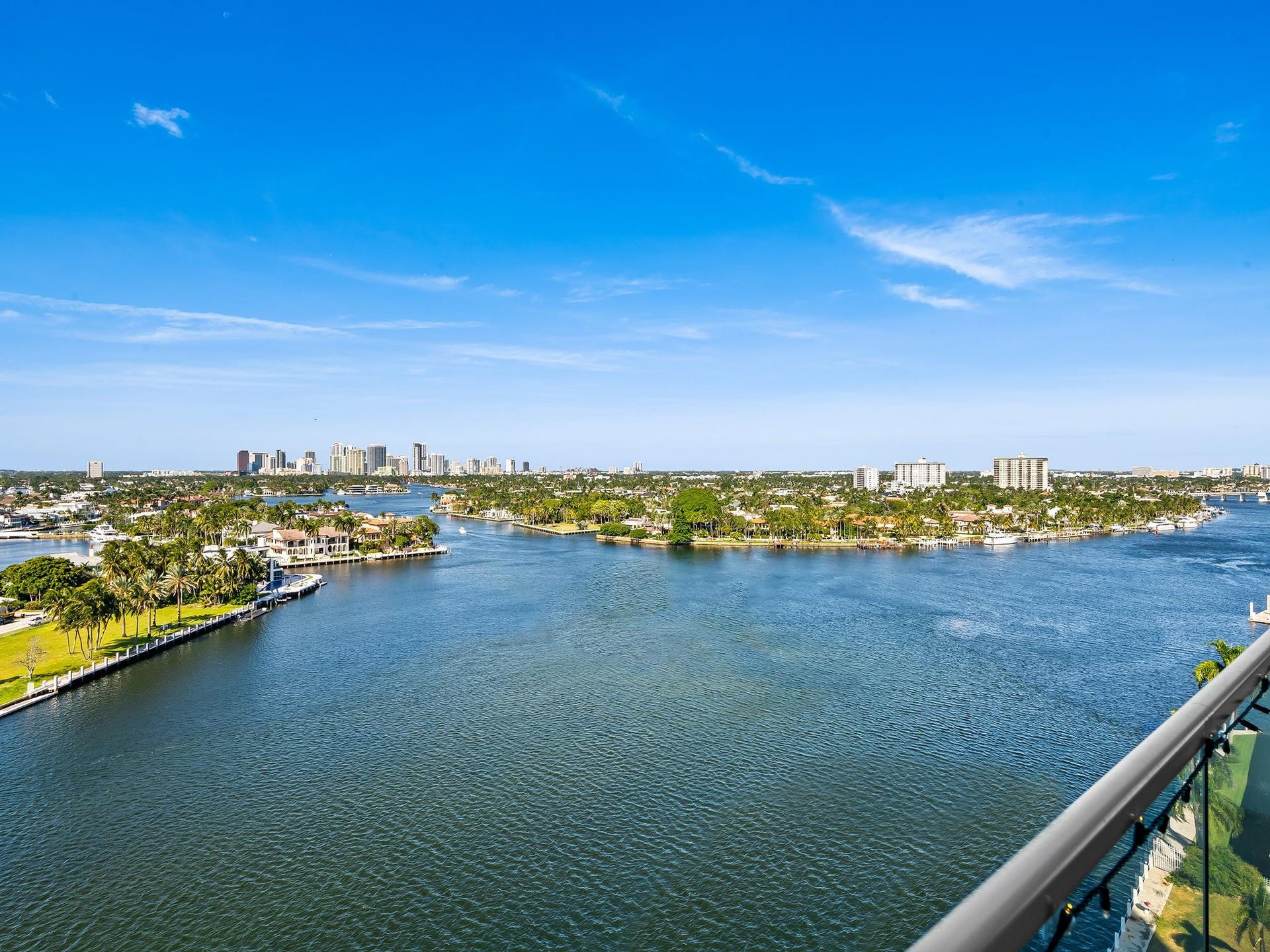 3055 Harbor Drive, #1402, Fort Lauderdale, FL 33316 DIRECT VIEW OF INTRACOASTAL WATERWAY AND DOWNTOWN FORT LAUDERDALE!