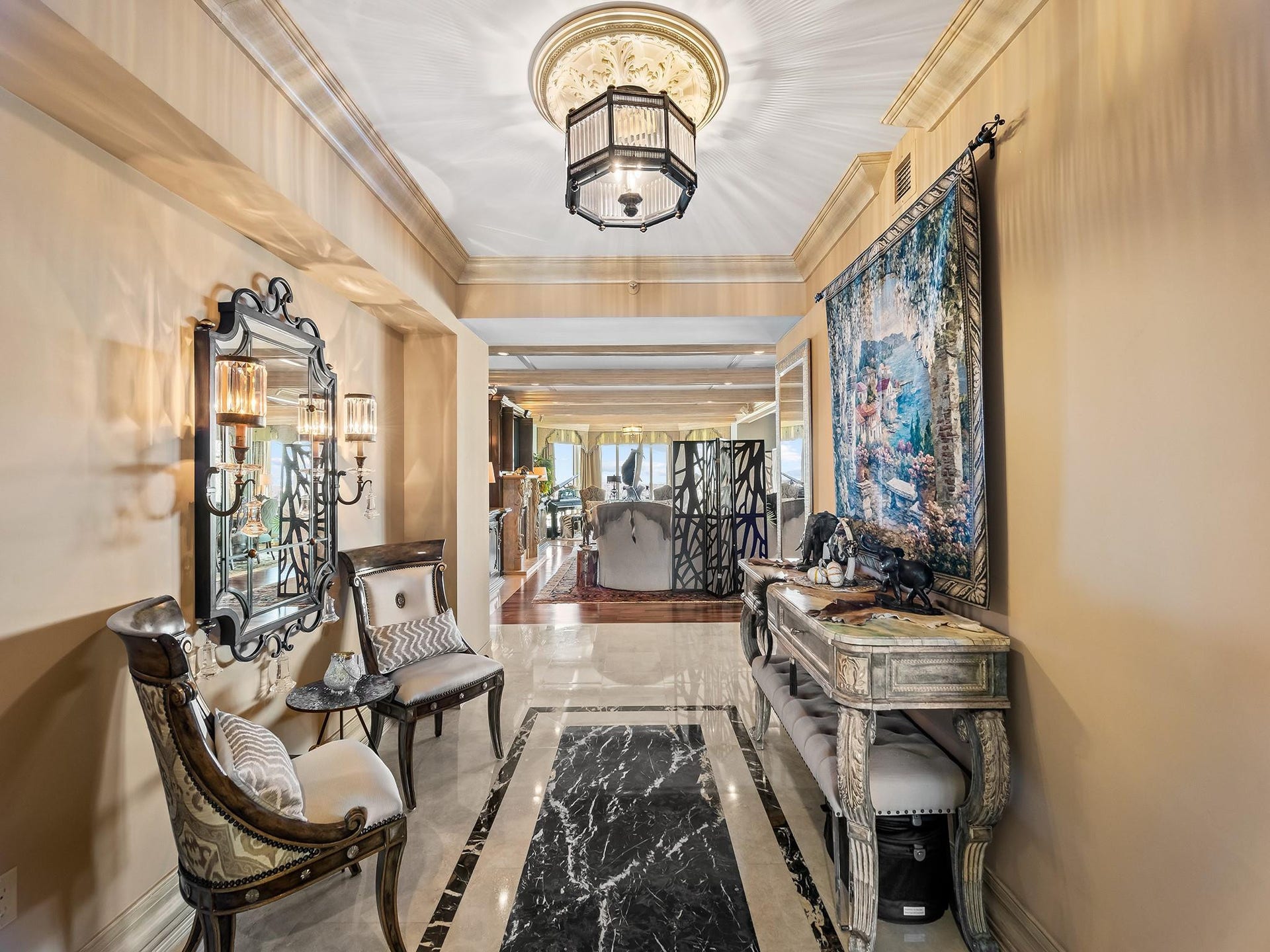 3055 Harbor Drive, #1402, Fort Lauderdale, FL 33316 FOYER
