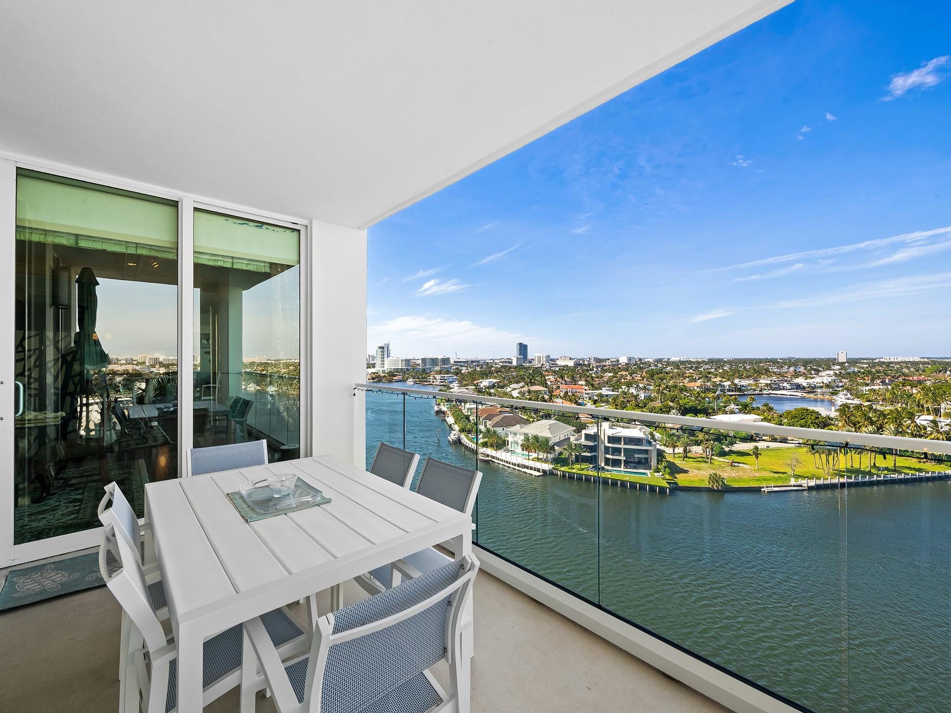 3055 Harbor Drive, #1402, Fort Lauderdale, FL 33316 MAIN BALCONY LOOKING LEFT