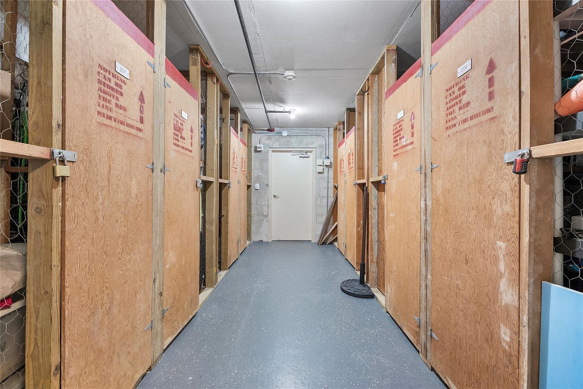 Storage unit