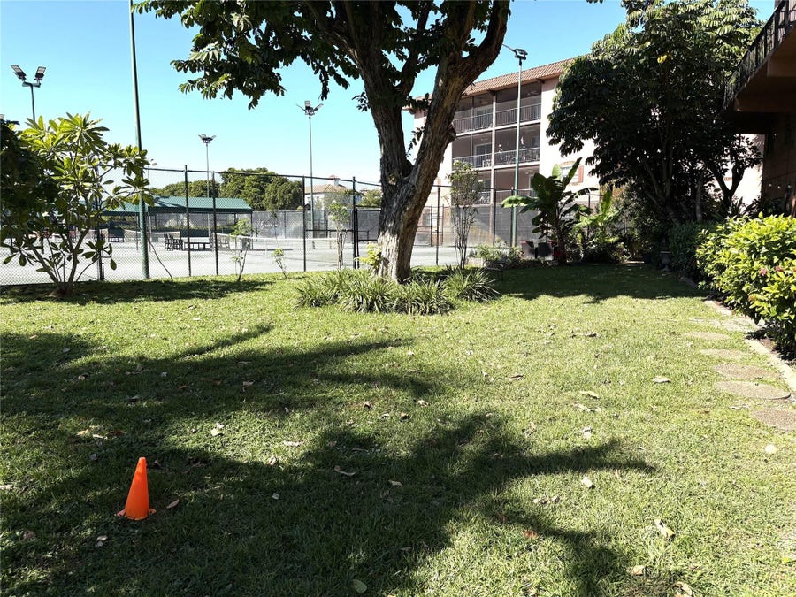 Property photo for 620 Tennis Club Drive, #105, Fort Lauderdale, FL