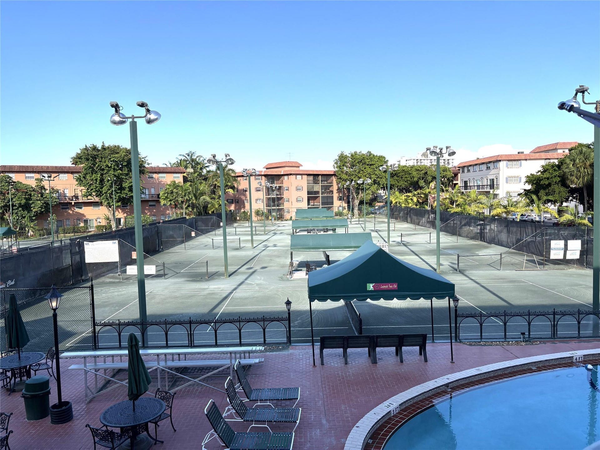 620 Tennis Club Drive, #105, Fort Lauderdale, FL 33311 View of tennis Cts from Upper Clubhouse
