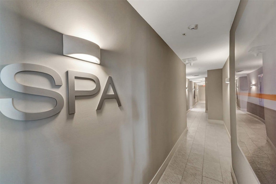 1180 N Federal Highway, #1005, Fort Lauderdale, FL 33304