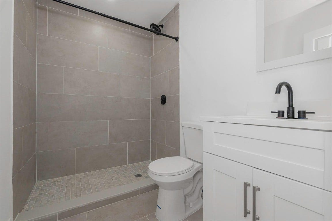 302 SW 15th Street, Dania Beach, FL 33004 302 SW 15th Street, Dania Beach, FL 33004