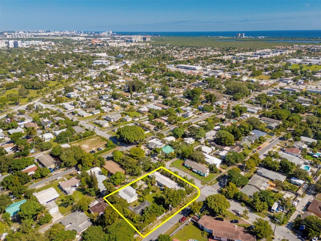 302 SW 15th Street, Dania Beach, FL 33004 302 SW 15th Street, Dania Beach, FL 33004