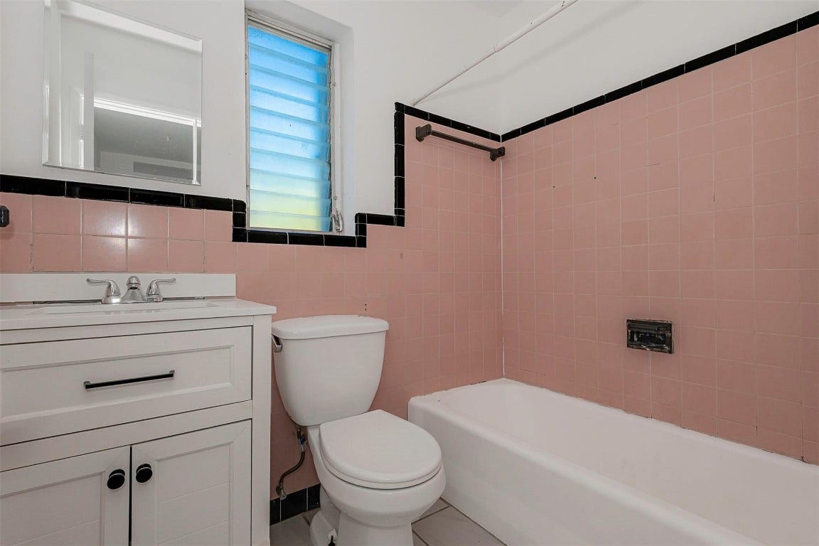 302 SW 15th Street, Dania Beach, FL 33004 302 SW 15th Street, Dania Beach, FL 33004