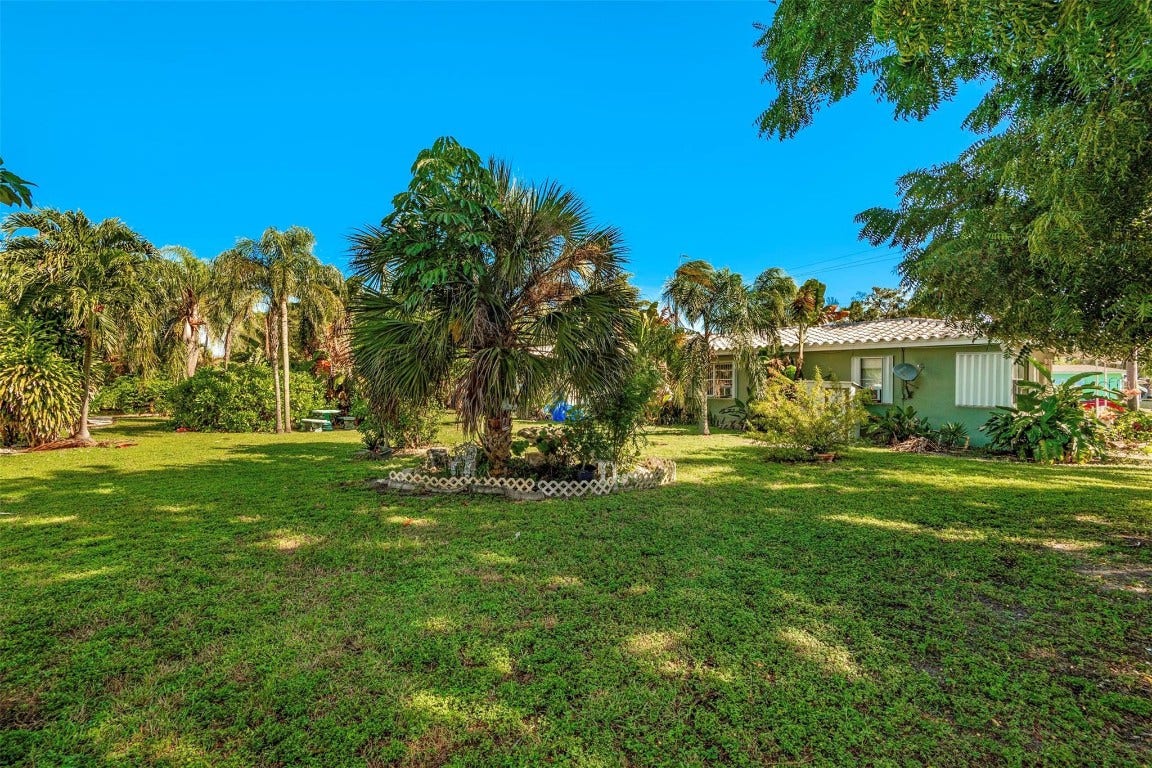 302 SW 15th Street, Dania Beach, FL 33004 302 SW 15th Street, Dania Beach, FL 33004