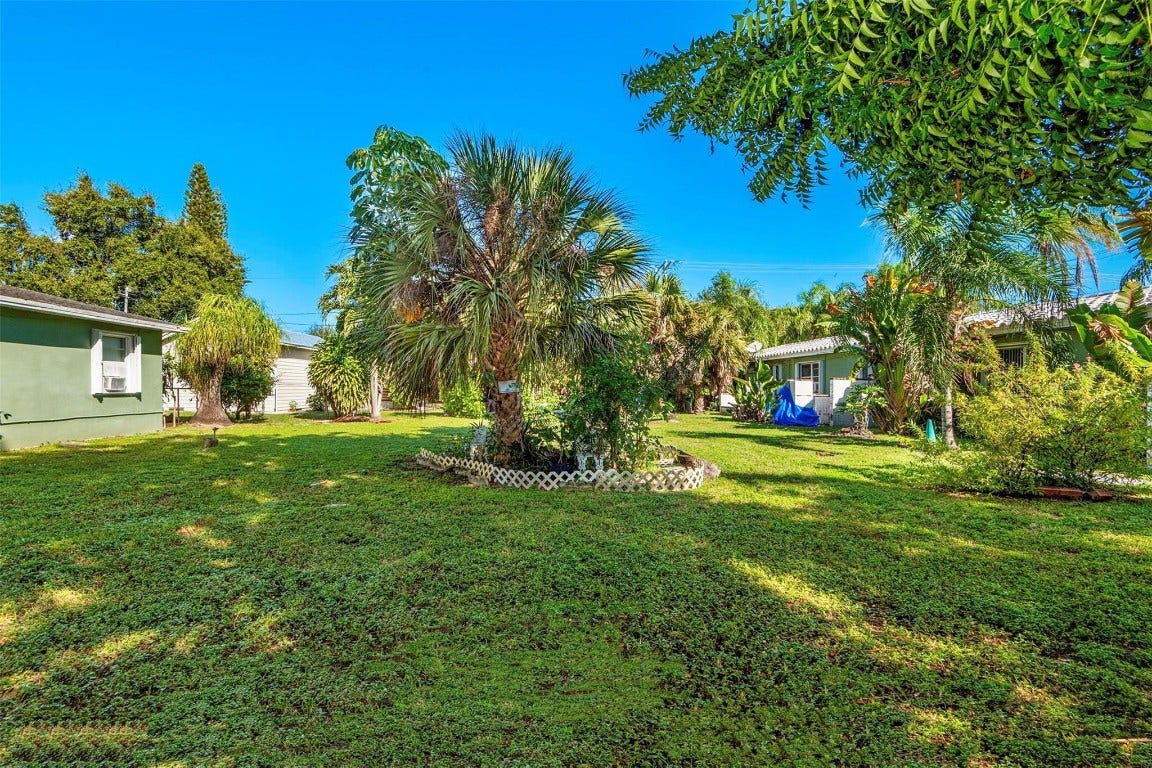 302 SW 15th Street, Dania Beach, FL 33004 302 SW 15th Street, Dania Beach, FL 33004