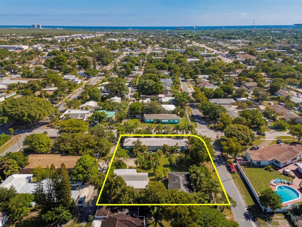 302 SW 15th Street, Dania Beach, FL 33004 302 SW 15th Street, Dania Beach, FL 33004