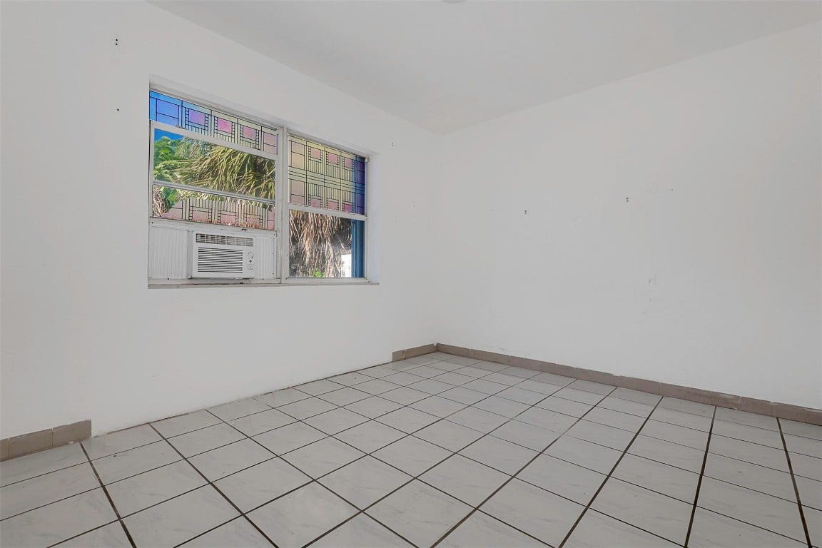 302 SW 15th Street, Dania Beach, FL 33004 302 SW 15th Street, Dania Beach, FL 33004