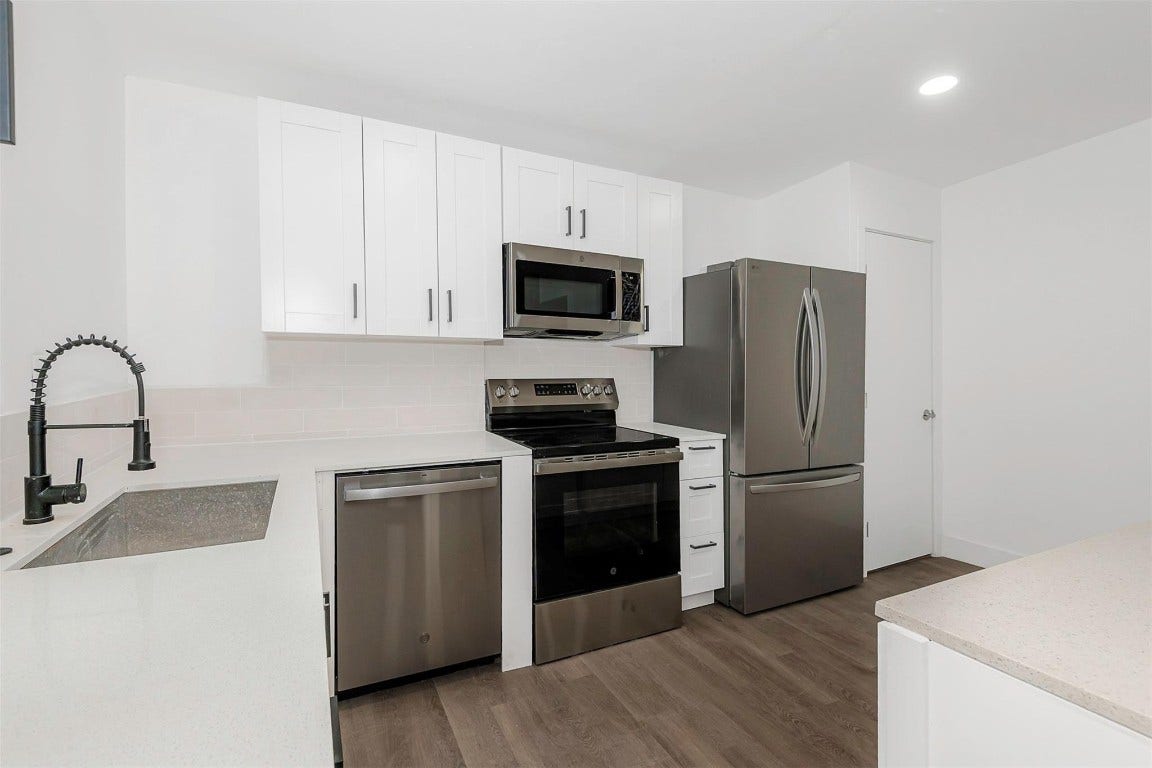 302 SW 15th Street, Dania Beach, FL 33004 302 SW 15th Street, Dania Beach, FL 33004