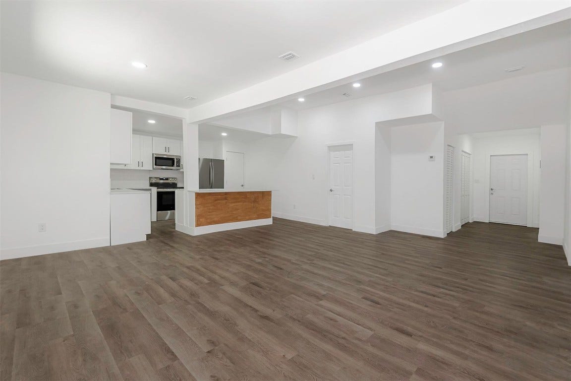 302 SW 15th Street, Dania Beach, FL 33004 302 SW 15th Street, Dania Beach, FL 33004