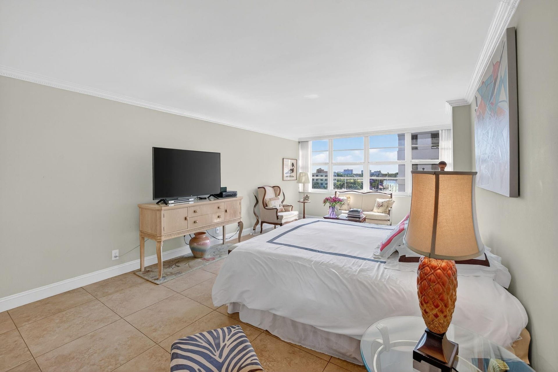 1160 N Federal Highway, #716, Fort Lauderdale, FL 33304