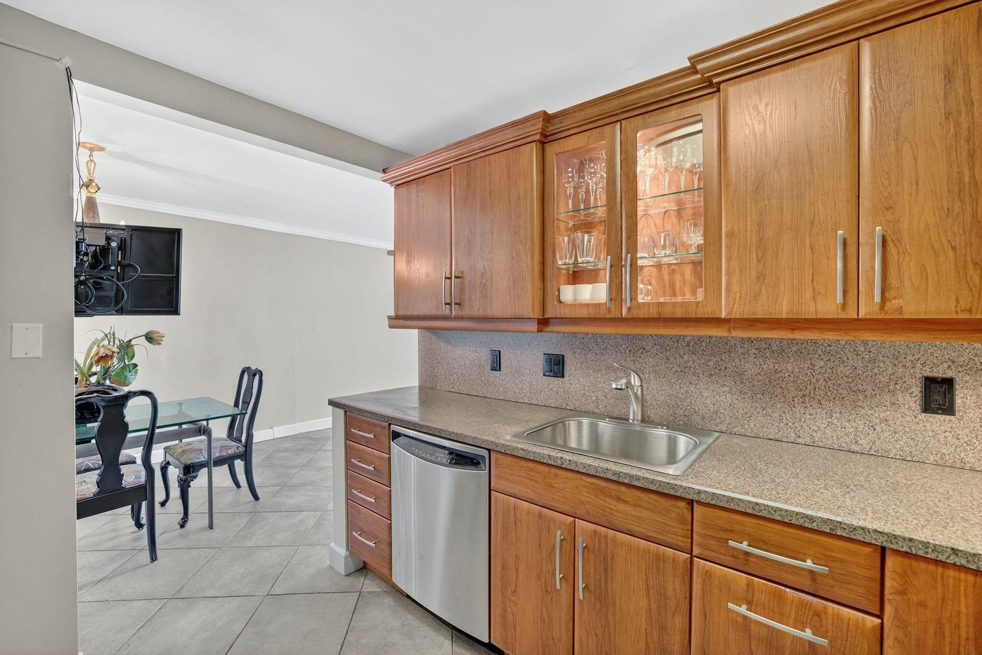 1160 N Federal Highway, #716, Fort Lauderdale, FL 33304