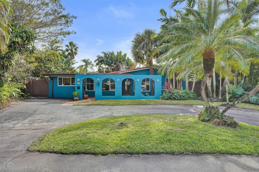Property photo for 340 NW 26th Court, Wilton Manors, FL