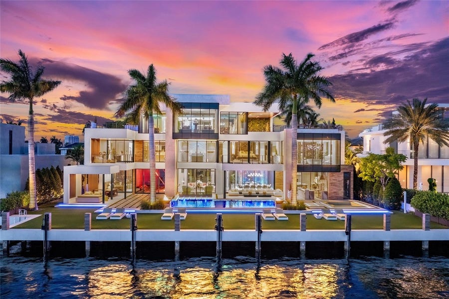 Property photo for 2406 Laguna Drive, Fort Lauderdale, FL