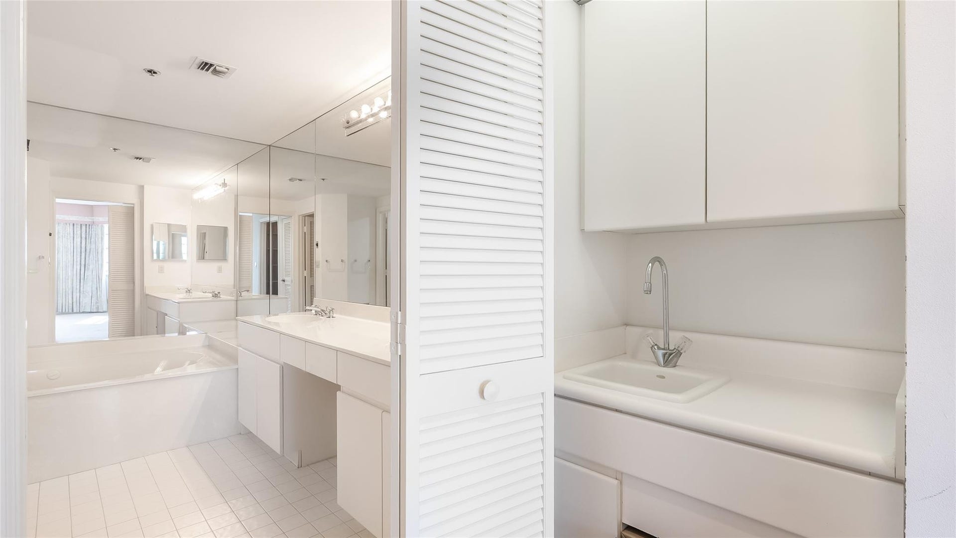 4116 W Palm Aire Drive, #165A, Pompano Beach, FL 33069 Primary bathroom