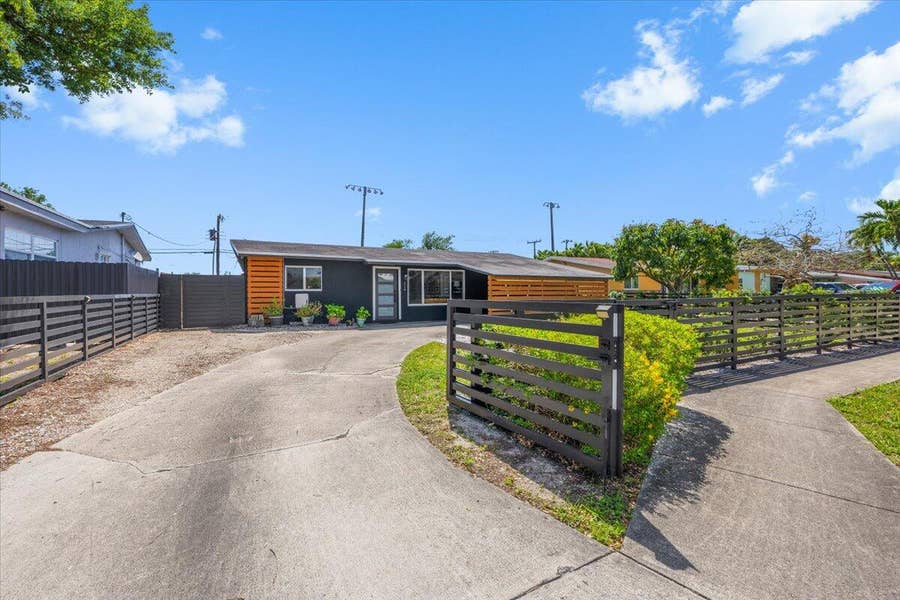 Property photo for 1716 SW 43rd Avenue, Fort Lauderdale, FL