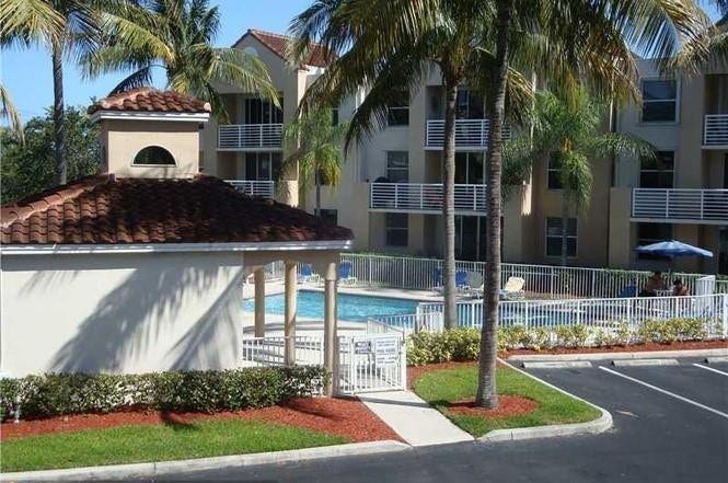 Property photo for 2731 Ocean Club Boulevard, #107, Hollywood, FL