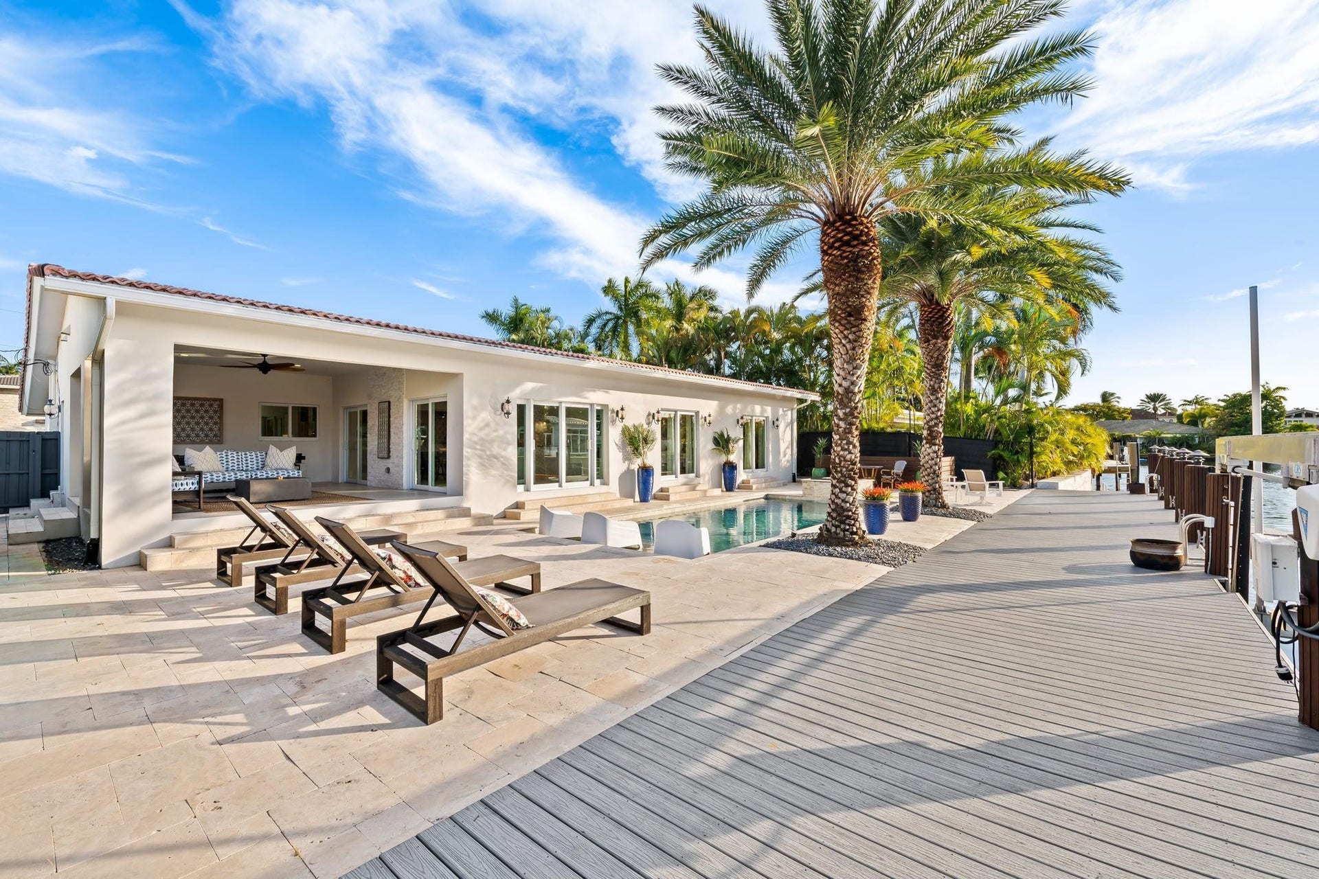 1731 NE 23rd Avenue, Fort Lauderdale, FL 33305 Resort style relaxation