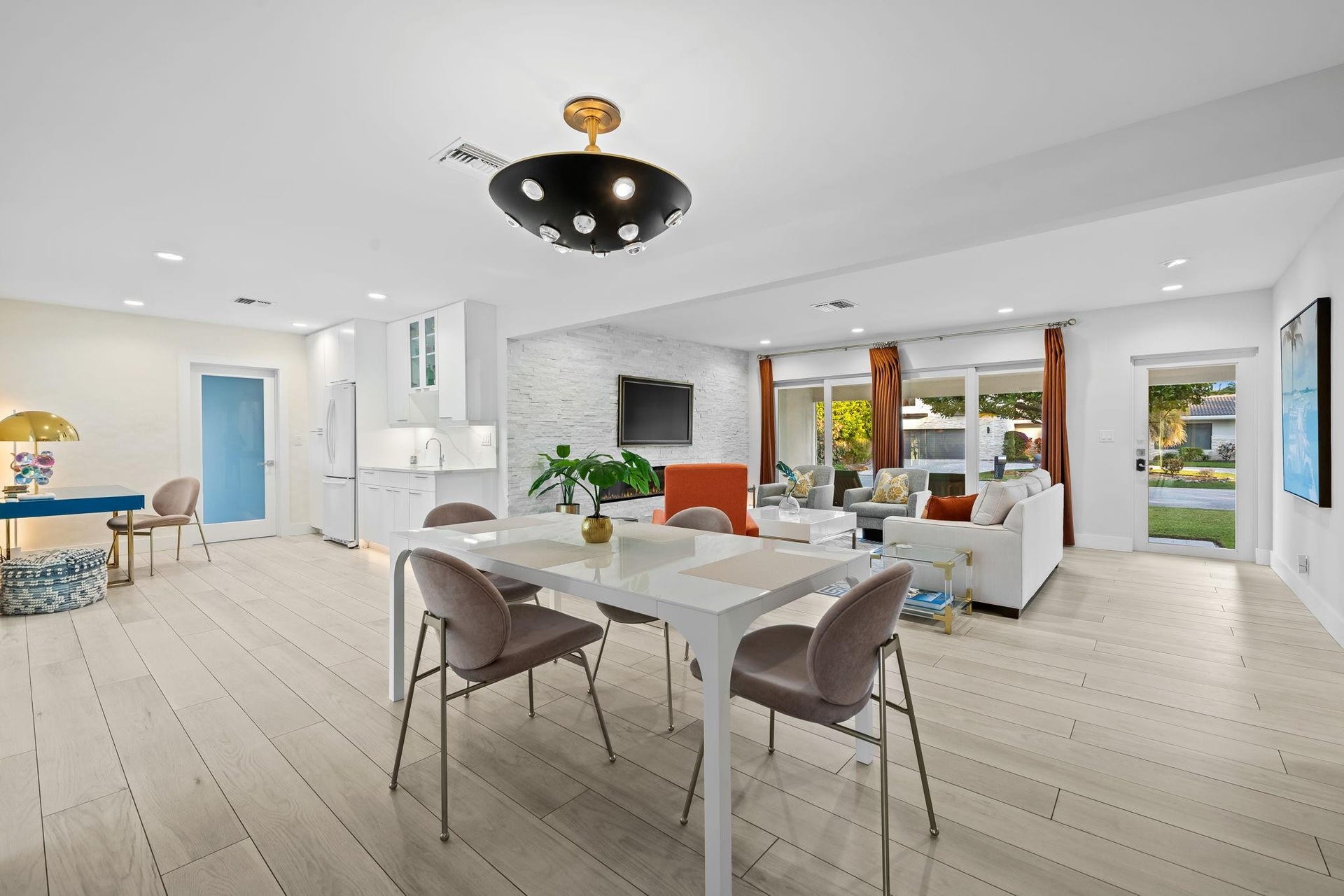 1731 NE 23rd Avenue, Fort Lauderdale, FL 33305 Plenty of room to entertain