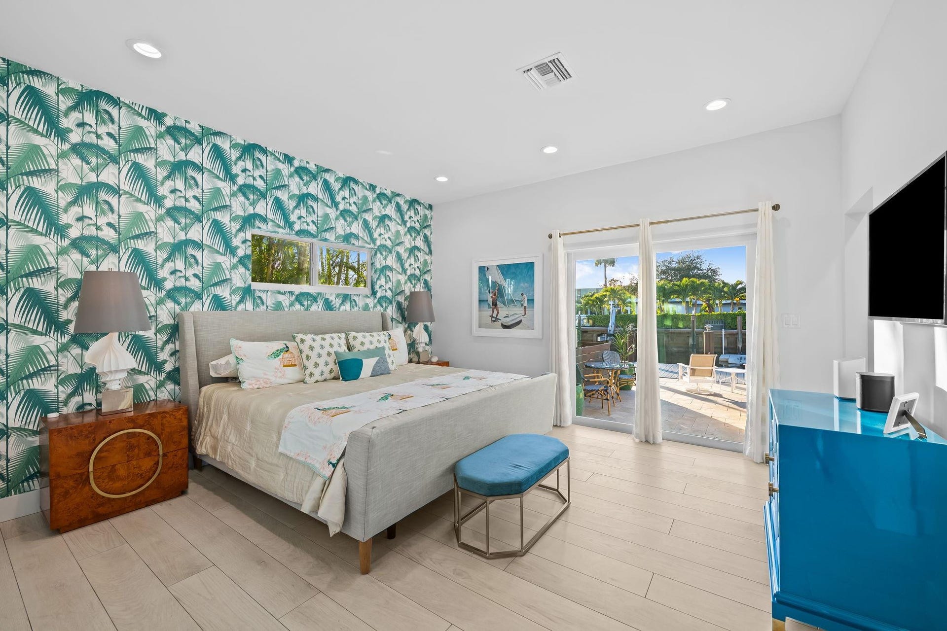 1731 NE 23rd Avenue, Fort Lauderdale, FL 33305 Primary bedroom with water views