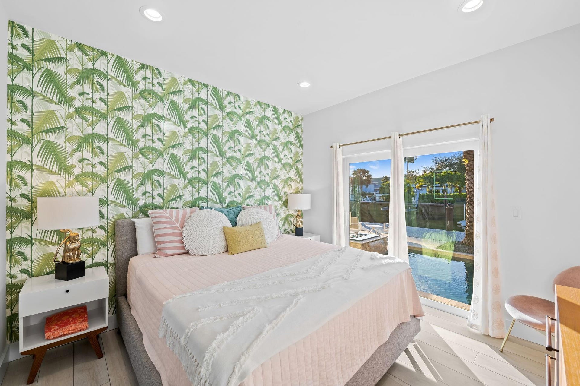 1731 NE 23rd Avenue, Fort Lauderdale, FL 33305 With water views