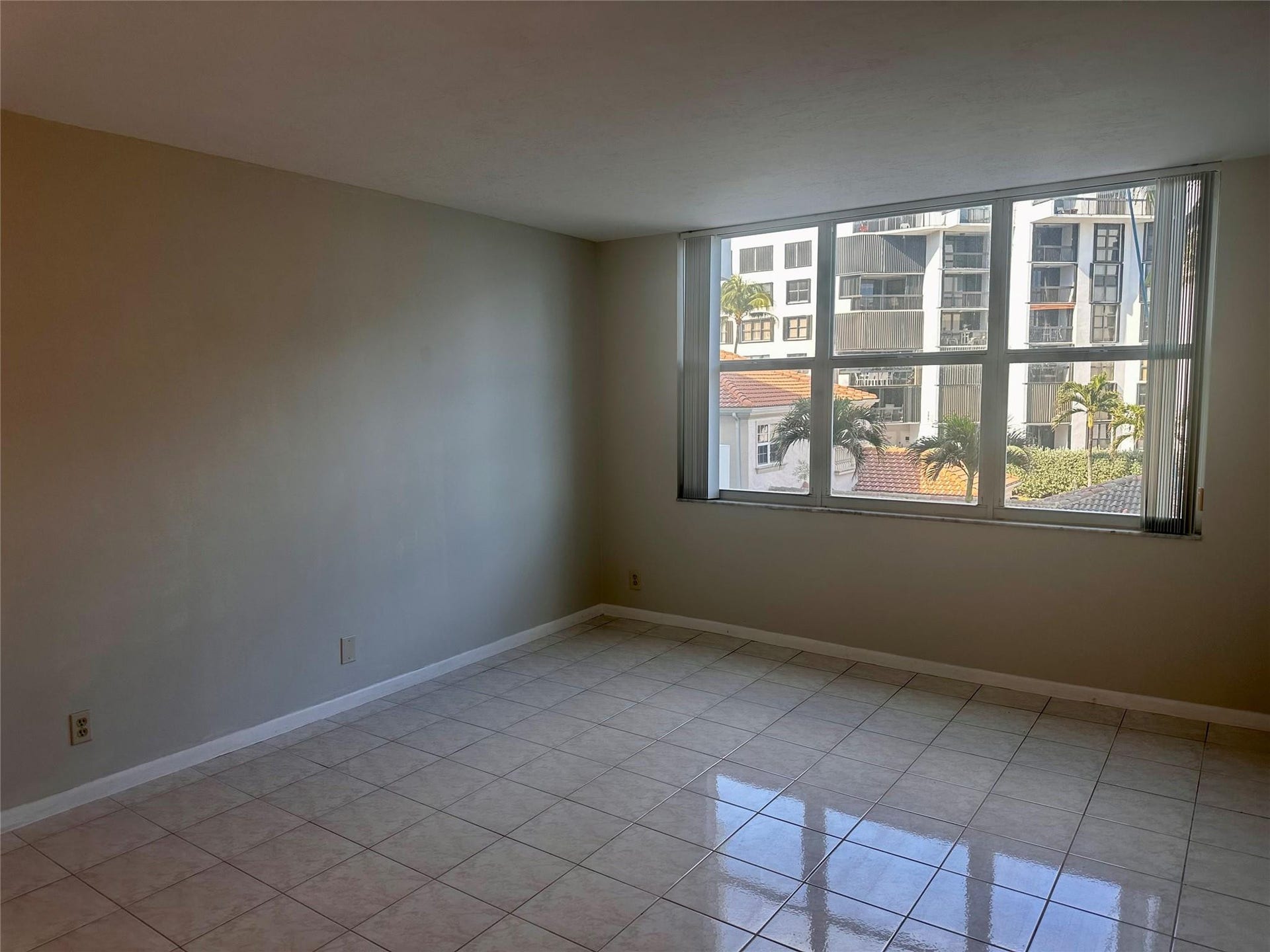 1149 Hillsboro Mile, #309, Hillsboro Beach, Hillsboro Beach, FL 33062 Photo 17
