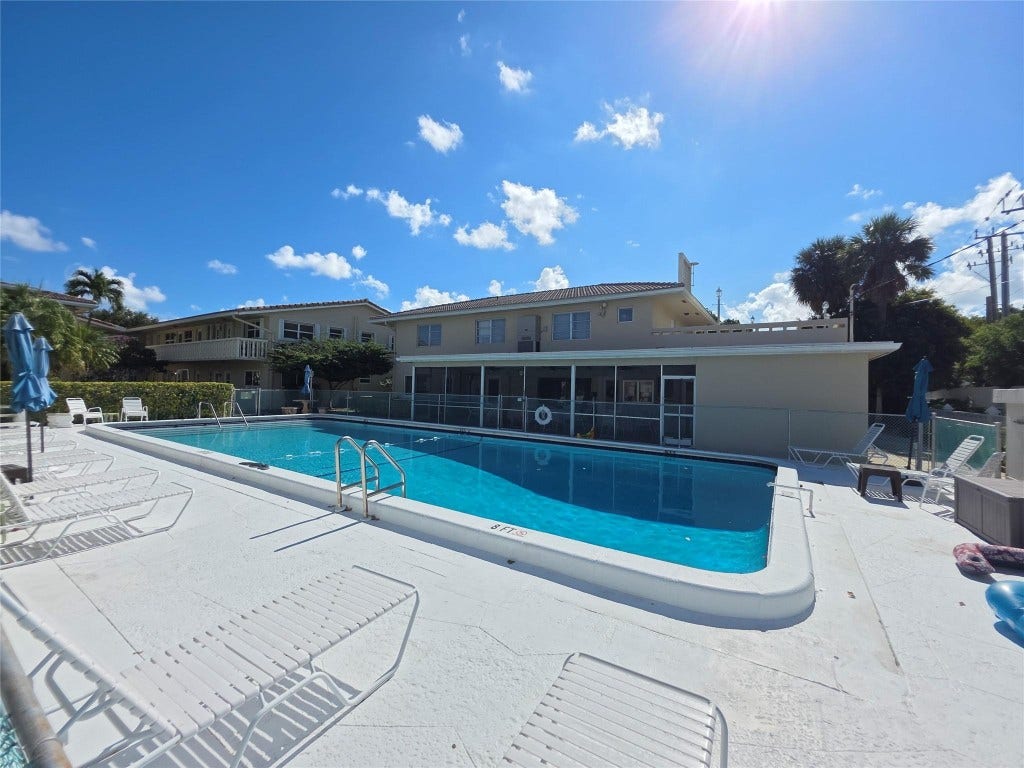 2131 NE 42nd Court, #208e, Lighthouse Point, FL 33064 2131 NE 42nd Court, #208e, Lighthouse Point, FL 33064