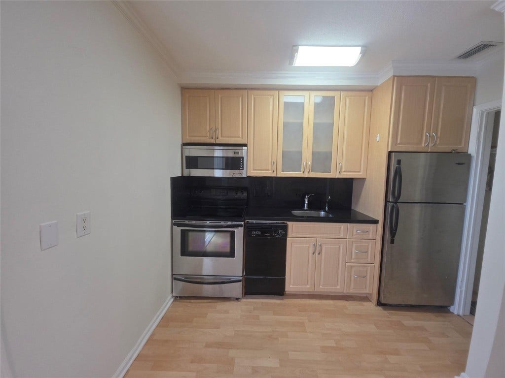 2131 NE 42nd Court, #208e, Lighthouse Point, FL 33064 2131 NE 42nd Court, #208e, Lighthouse Point, FL 33064