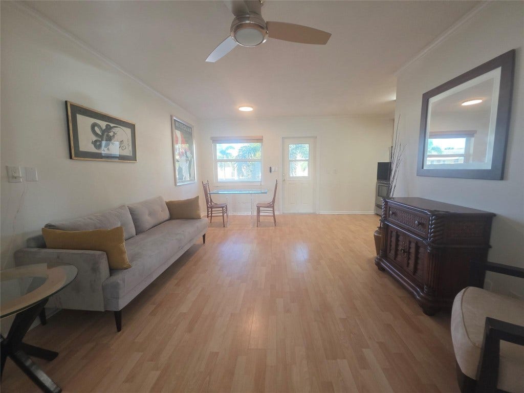 2131 NE 42nd Court, #208e, Lighthouse Point, FL 33064 2131 NE 42nd Court, #208e, Lighthouse Point, FL 33064