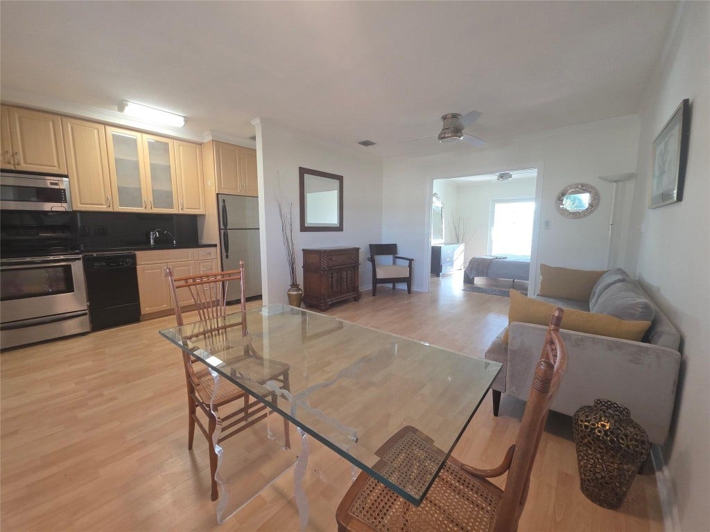 2131 NE 42nd Court, #208e, Lighthouse Point, FL 33064 2131 NE 42nd Court, #208e, Lighthouse Point, FL 33064