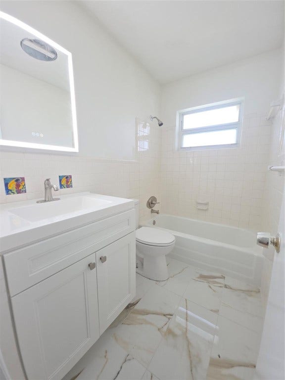 2131 NE 42nd Court, #208e, Lighthouse Point, FL 33064 2131 NE 42nd Court, #208e, Lighthouse Point, FL 33064