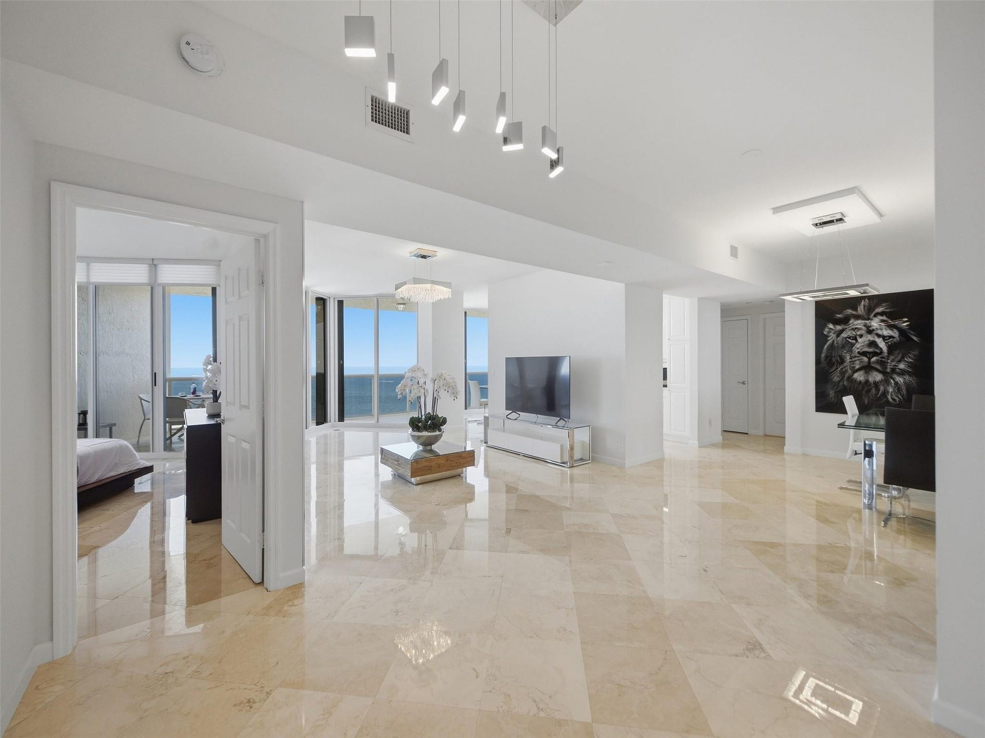 3200 N Ocean Boulevard, #2505, Fort Lauderdale, FL 33308 Living Areas