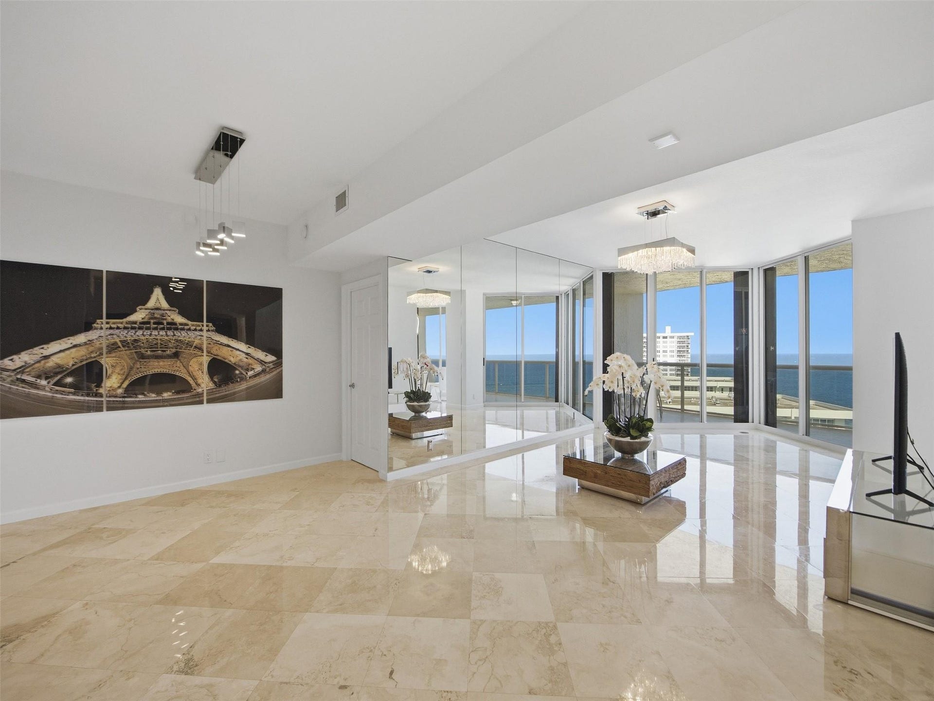 3200 N Ocean Boulevard, #2505, Fort Lauderdale, FL 33308 Living Areas