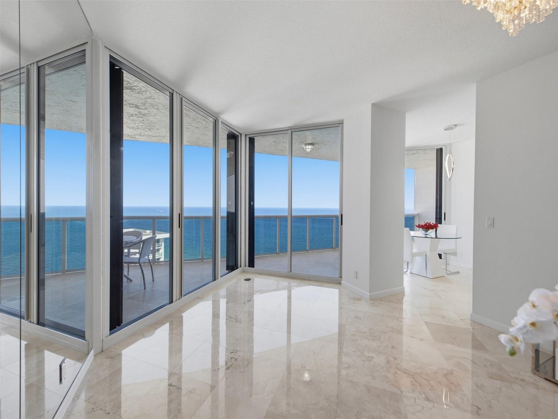 3200 N Ocean Boulevard, #2505, Fort Lauderdale, FL 33308 Living Areas