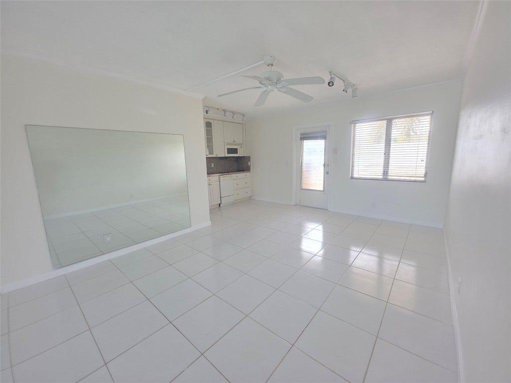 2131 NE 42nd Court, #209e, Lighthouse Point, FL 33064
