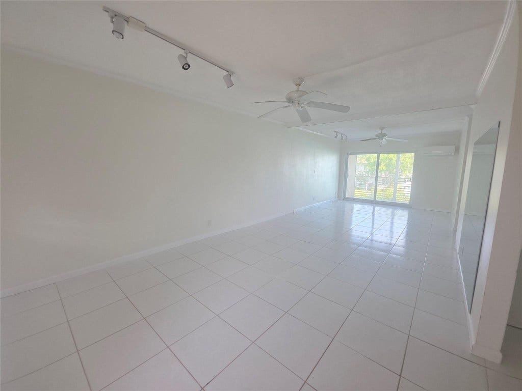 2131 NE 42nd Court, #209e, Lighthouse Point, FL 33064