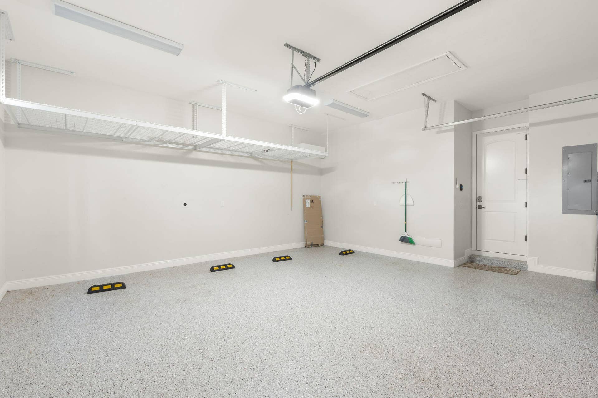 12-web-or-mls-2500 NE 14th St, Fort Laud
