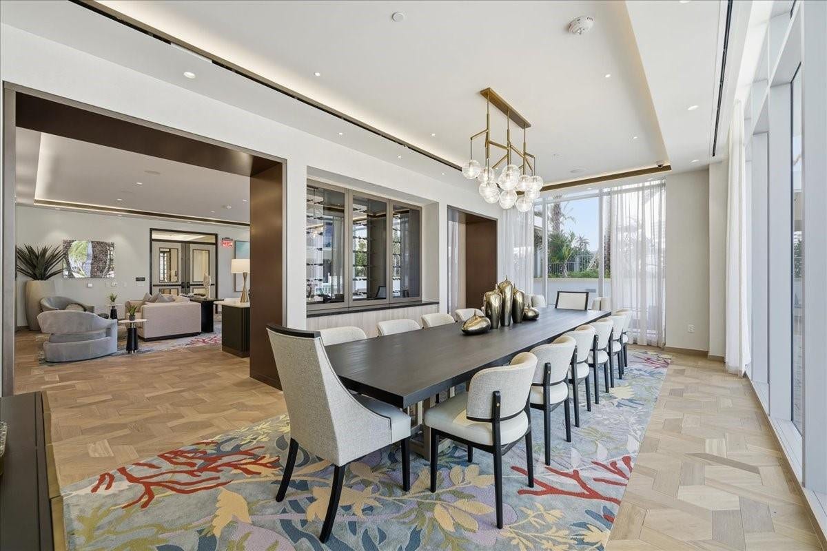 153 N Seabreeze Boulevard, #1101 S, Fort Lauderdale, FL 33304 Private dining area of lounge