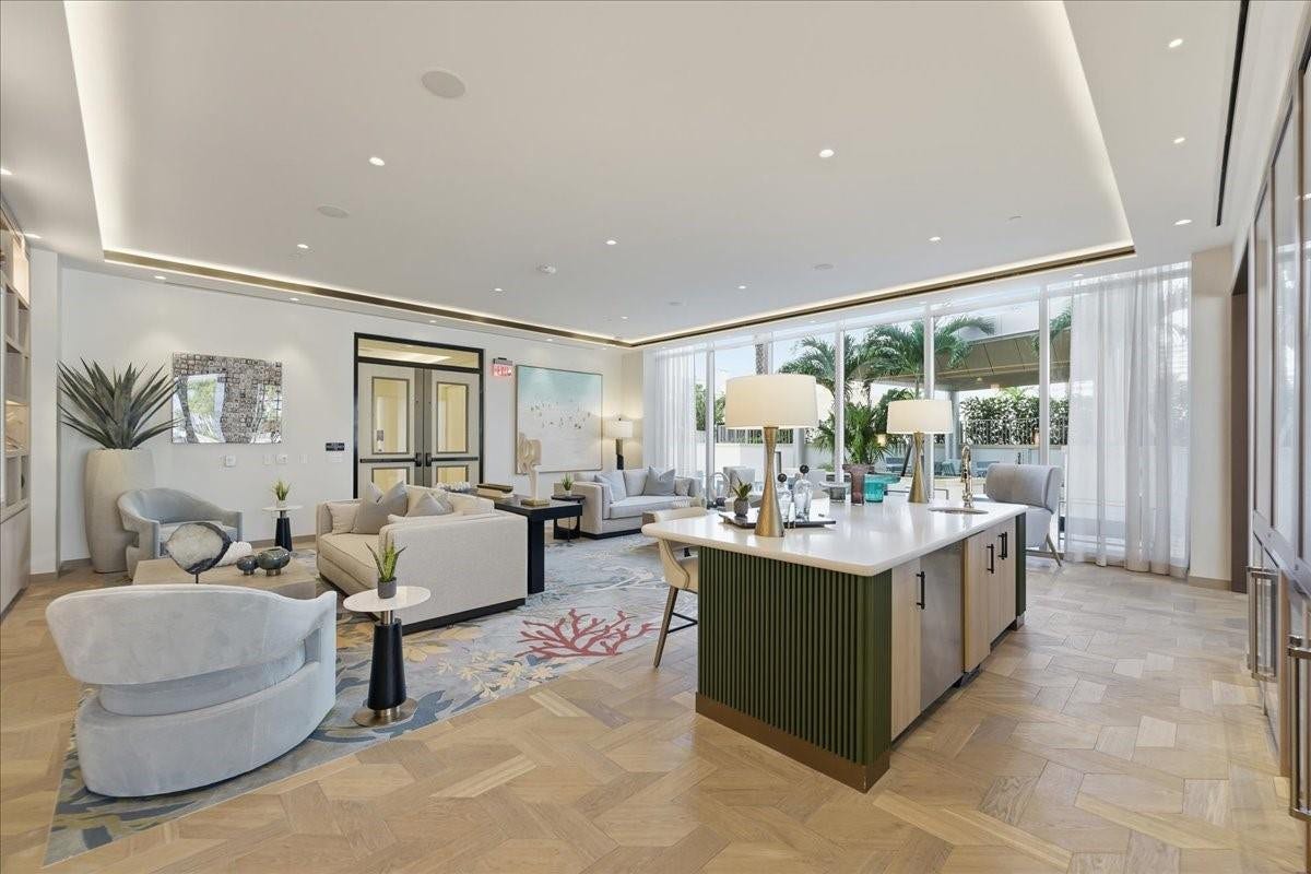 153 N Seabreeze Boulevard, #1101 S, Fort Lauderdale, FL 33304 Lounge