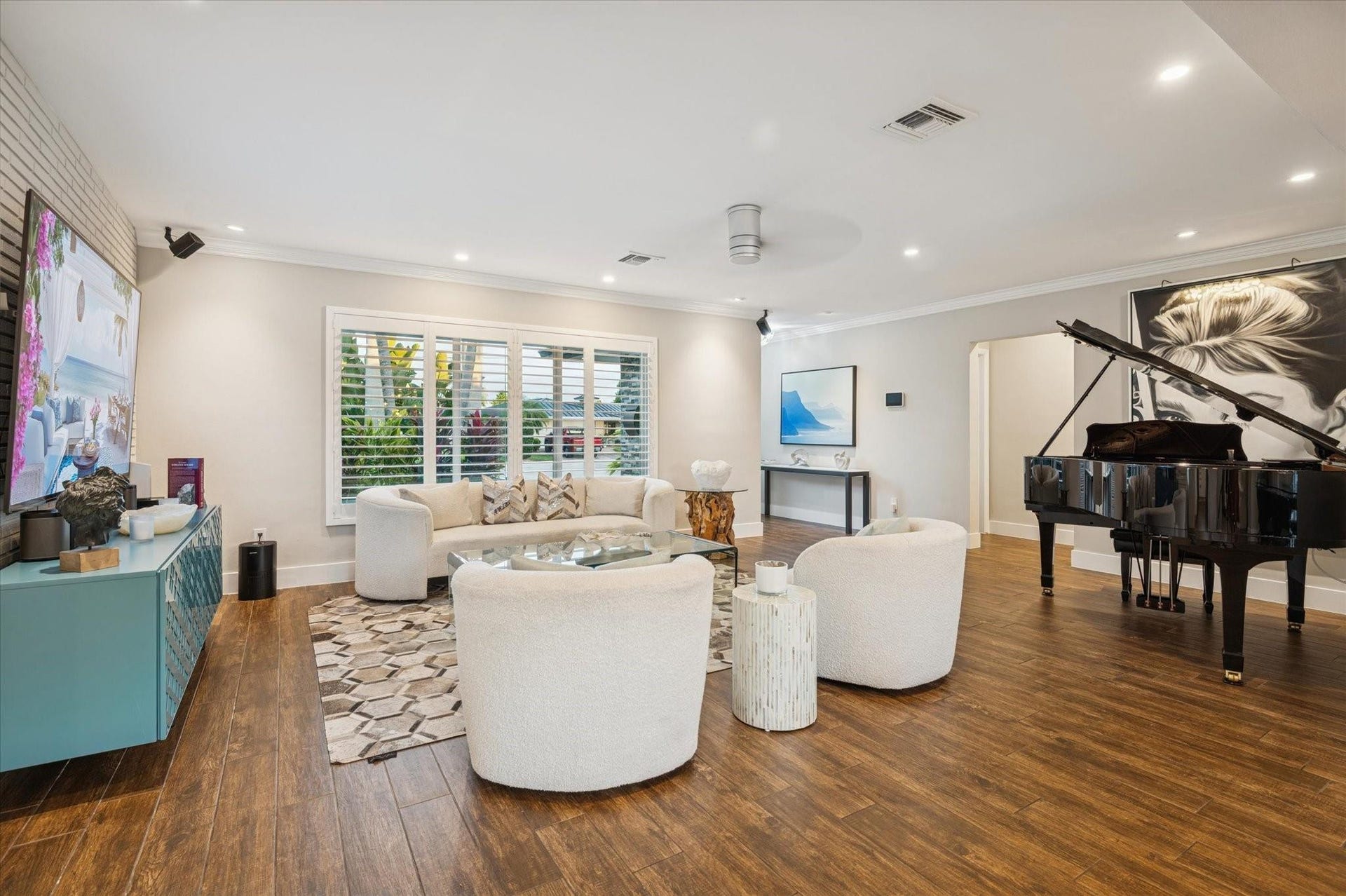 2131 NE 15th Terrace, Wilton Manors, FL 33305 2131 NE 15th Terrace, Wilton Manors, FL 33305