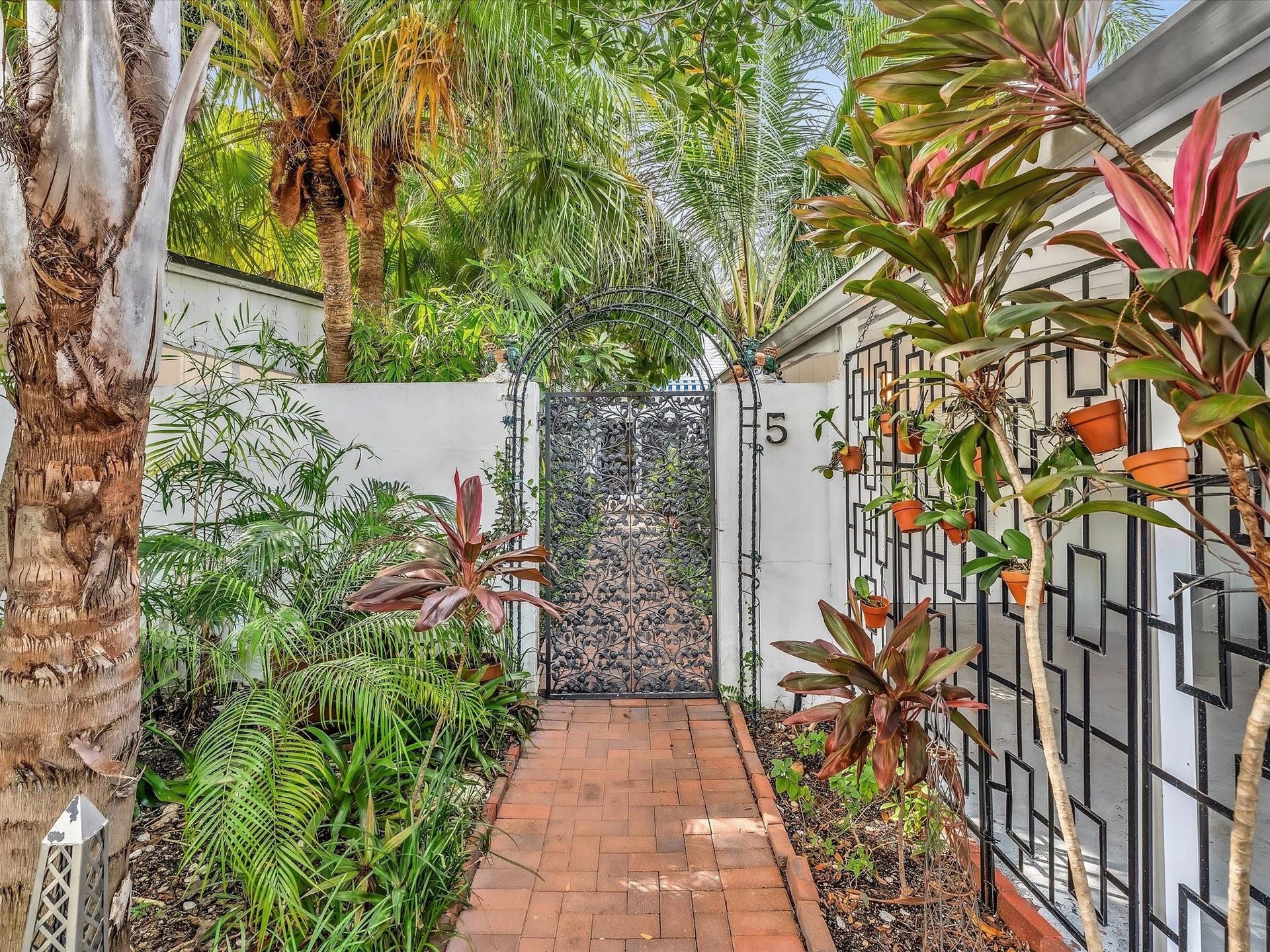 5 Middlesex Drive, #5, Wilton Manors, FL 33305 Photo 4
