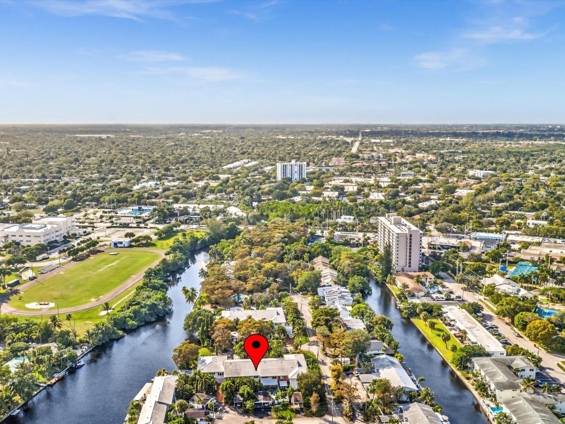 5 Middlesex Drive, #5, Wilton Manors, FL 33305 Townhomes Looking West