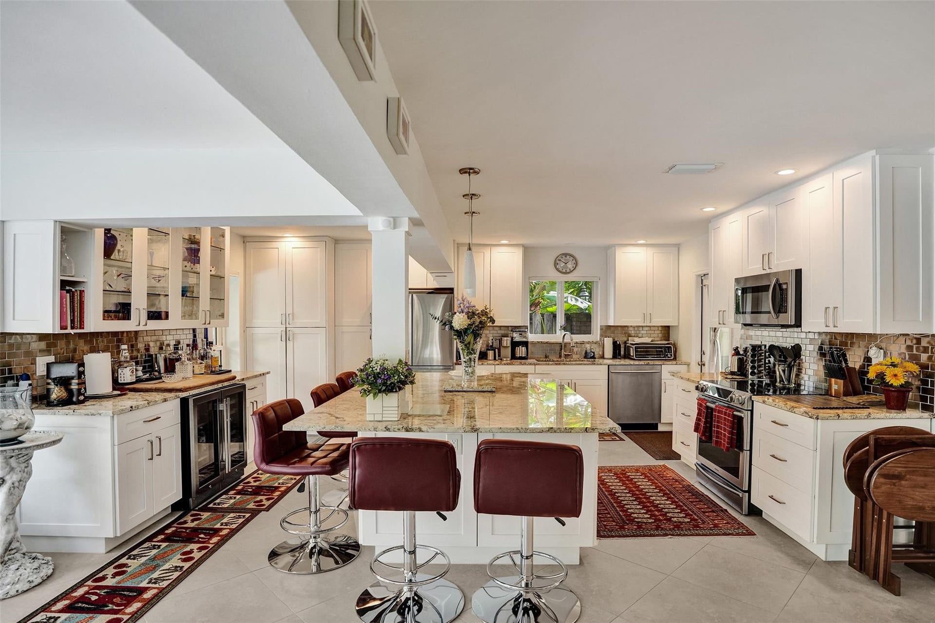 2949 NE 1st Avenue, Wilton Manors, FL 33334 2949 NE 1st Avenue, Wilton Manors, FL 33334