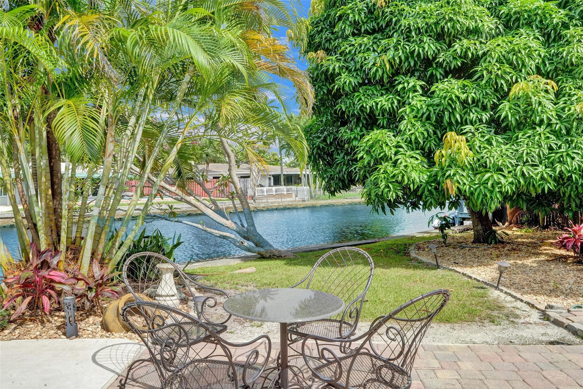 2949 NE 1st Avenue, Wilton Manors, FL 33334 2949 NE 1st Avenue, Wilton Manors, FL 33334